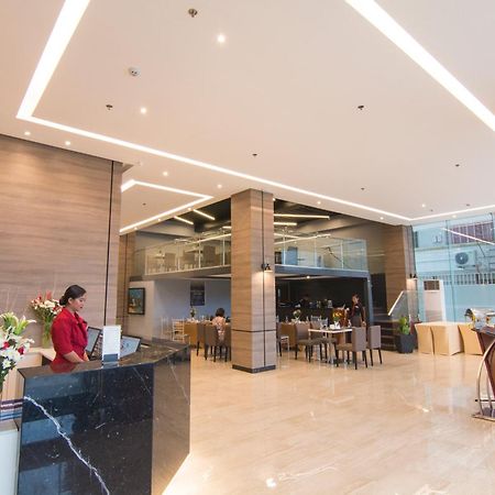 Mango Suites Cauayan Екстер'єр фото
