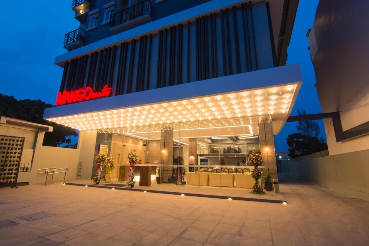 Mango Suites Cauayan Екстер'єр фото