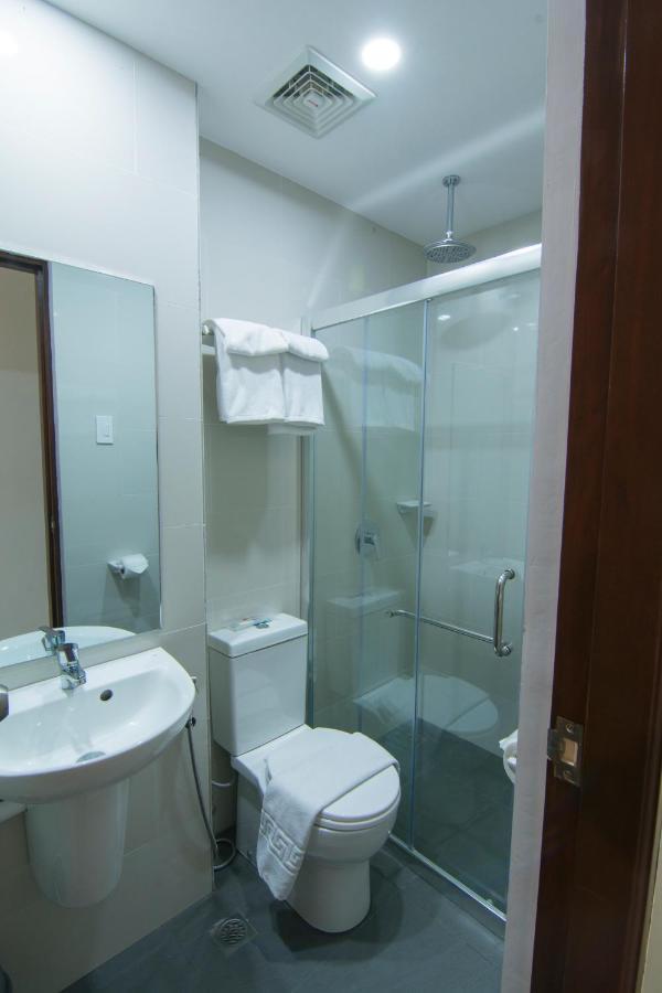 Mango Suites Cauayan Екстер'єр фото