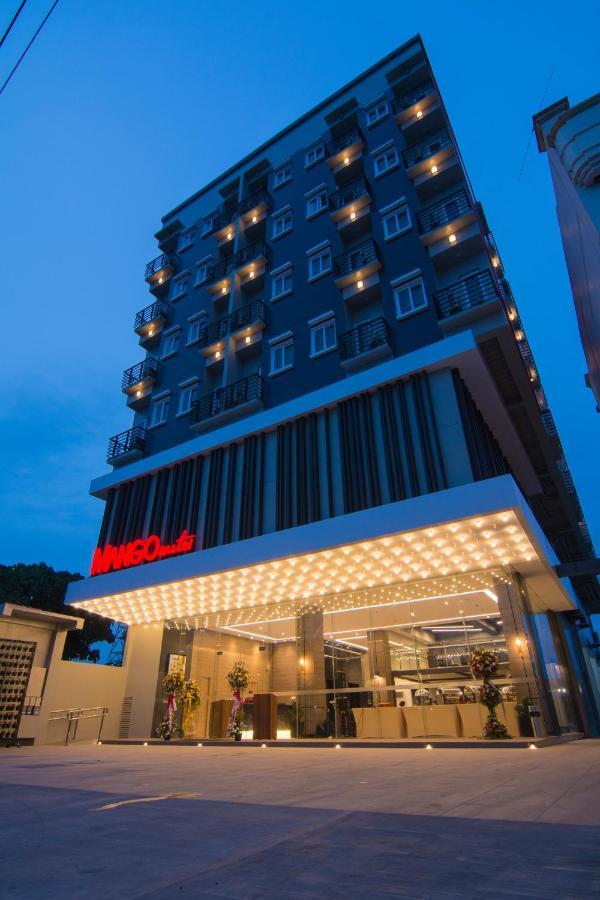 Mango Suites Cauayan Екстер'єр фото